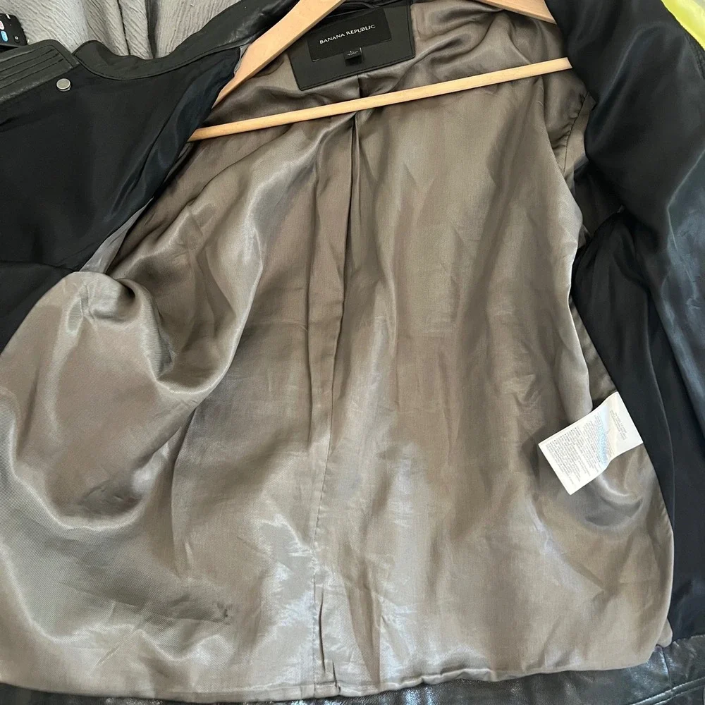 Banana Republic Mens Black Lamb Leather Cafe Racer Moto Jacket 970403 Large